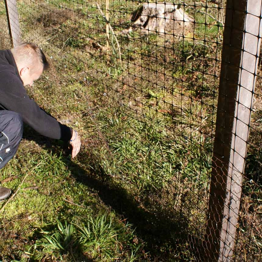 Montage WitaPro Hasensperre am WitaPro Wildzaun