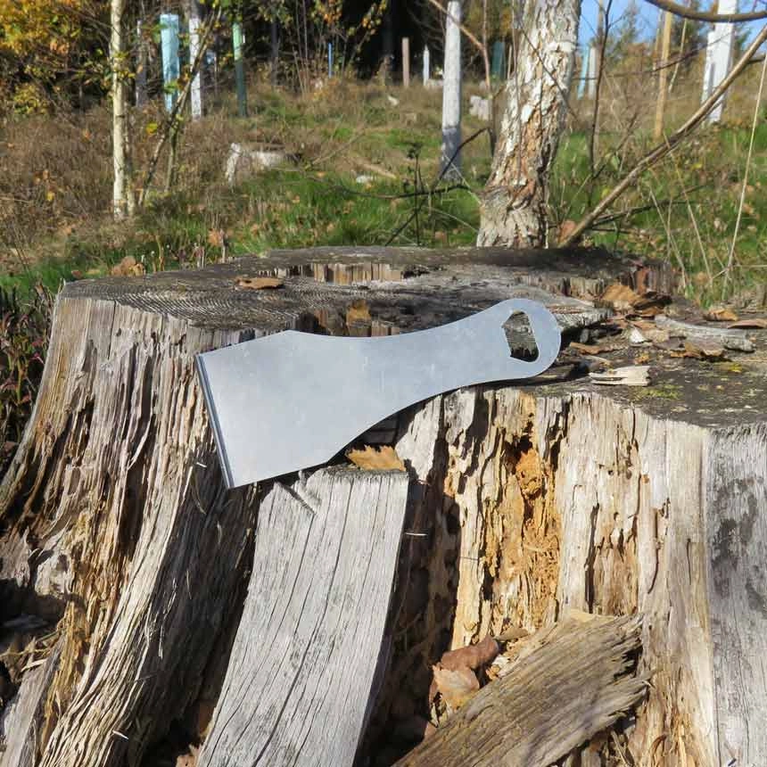 Laschenöffner Witasek für Hüllen im Forst und Weinbau