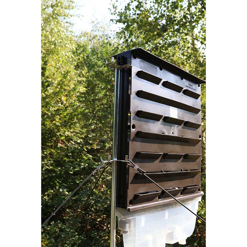 Trap Stand for Three Bark Beetle Slit Traps - Attachment of the trap Trap Stand for Three Bark Beetle Slit Traps - Attachment of the trap